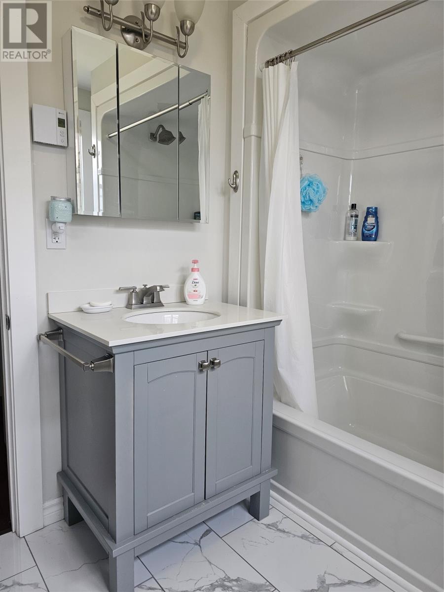 34 Grandview Crescent - 21
