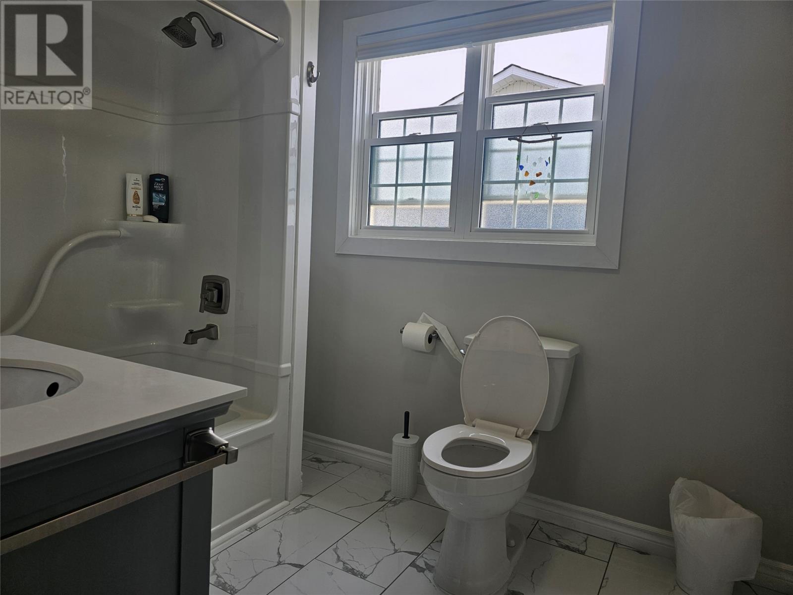 34 Grandview Crescent - 22