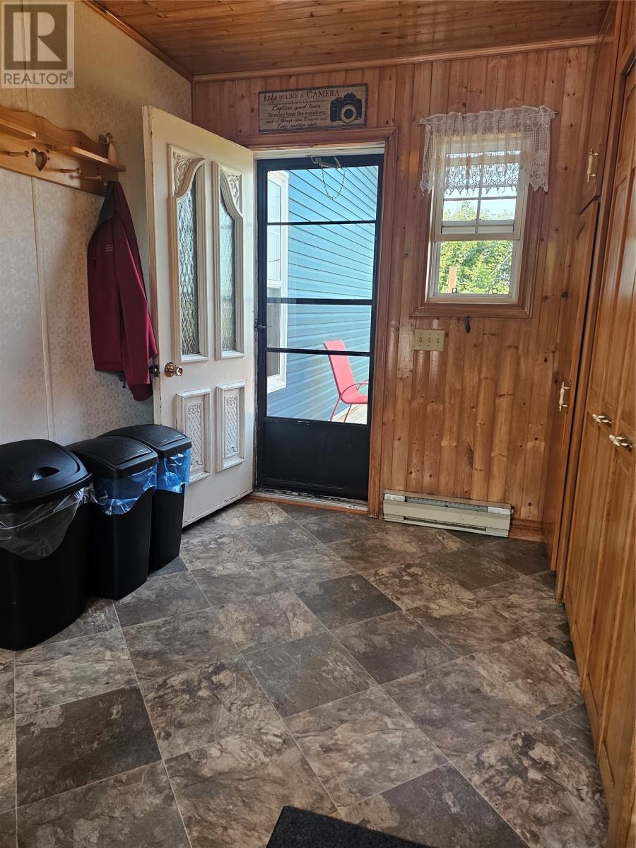 34 Grandview Crescent - 24