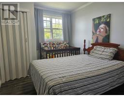 34 Grandview Crescent thumbnail 17