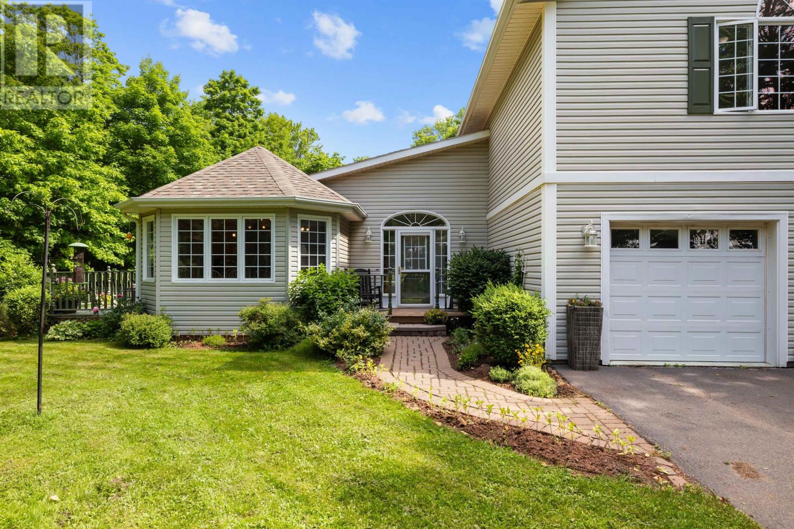 409 Maple Grove Road - 13