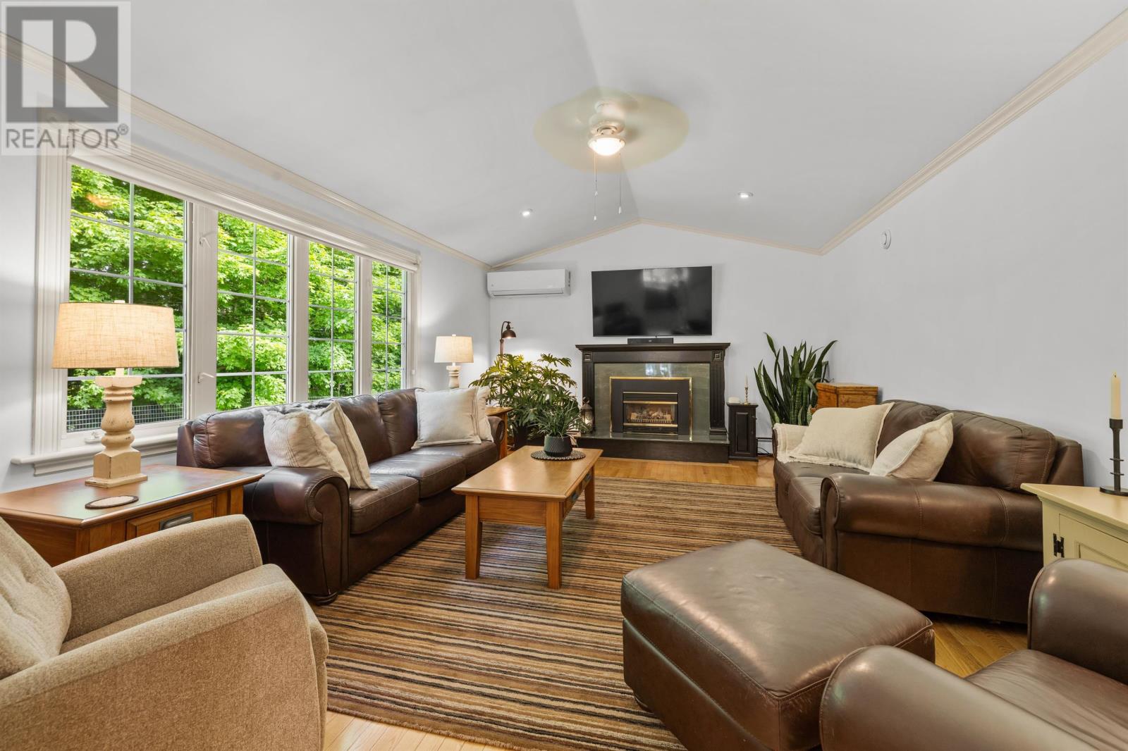 409 Maple Grove Road - 17