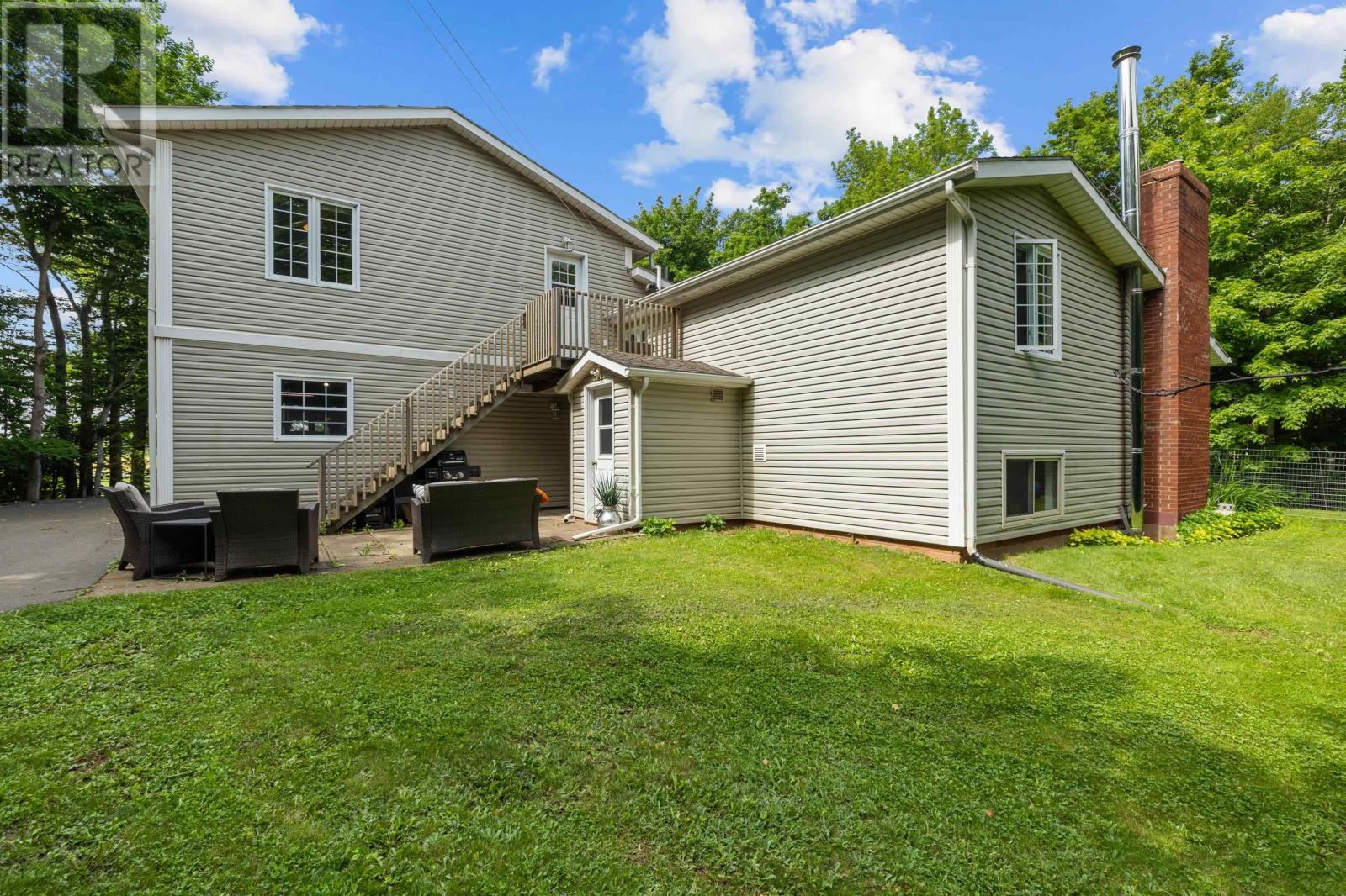 409 Maple Grove Road - 4