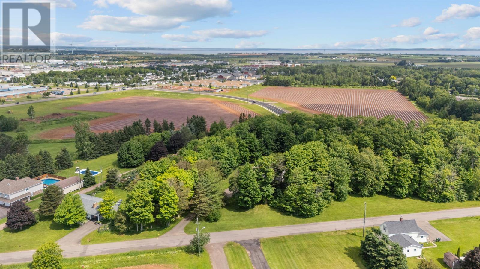 409 Maple Grove Road - 47