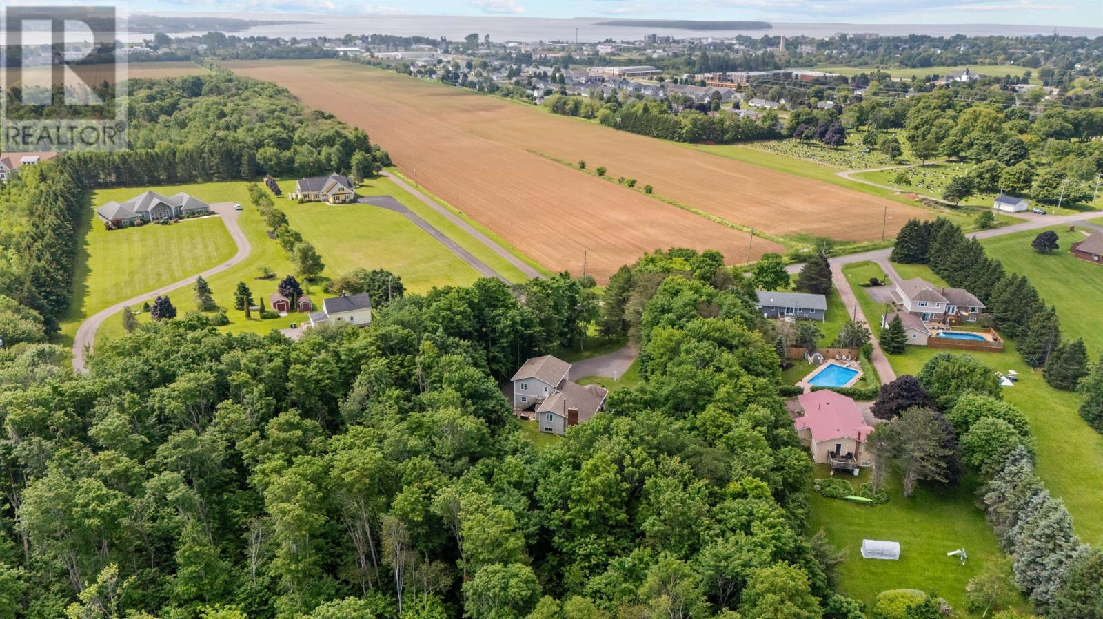 409 Maple Grove Road - 48