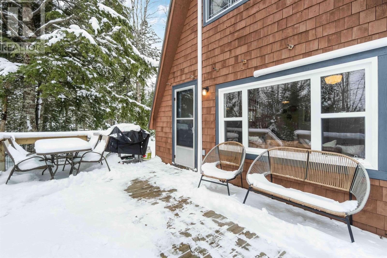 110 East Lake Road - 4