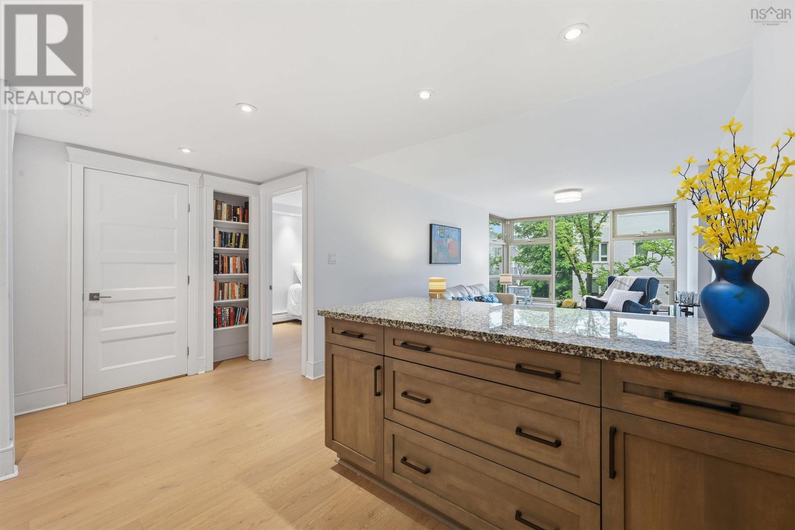#402 6369 Coburg Road - 11