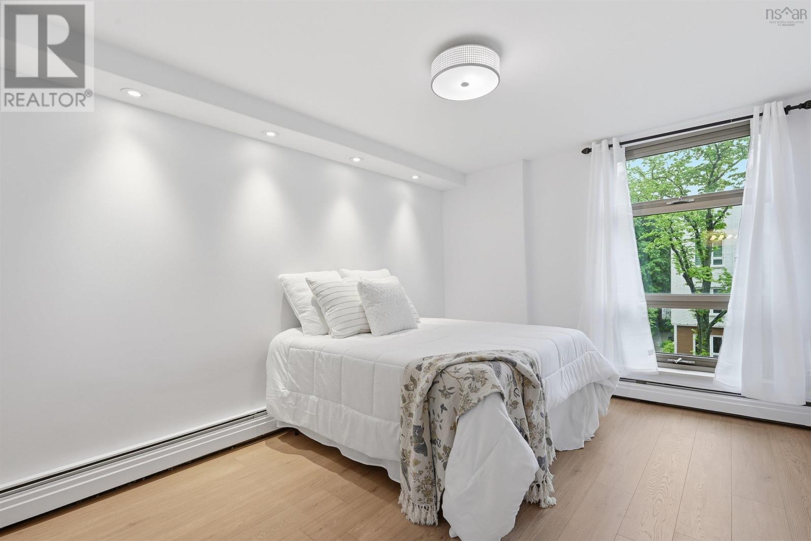 #402 6369 Coburg Road - 20