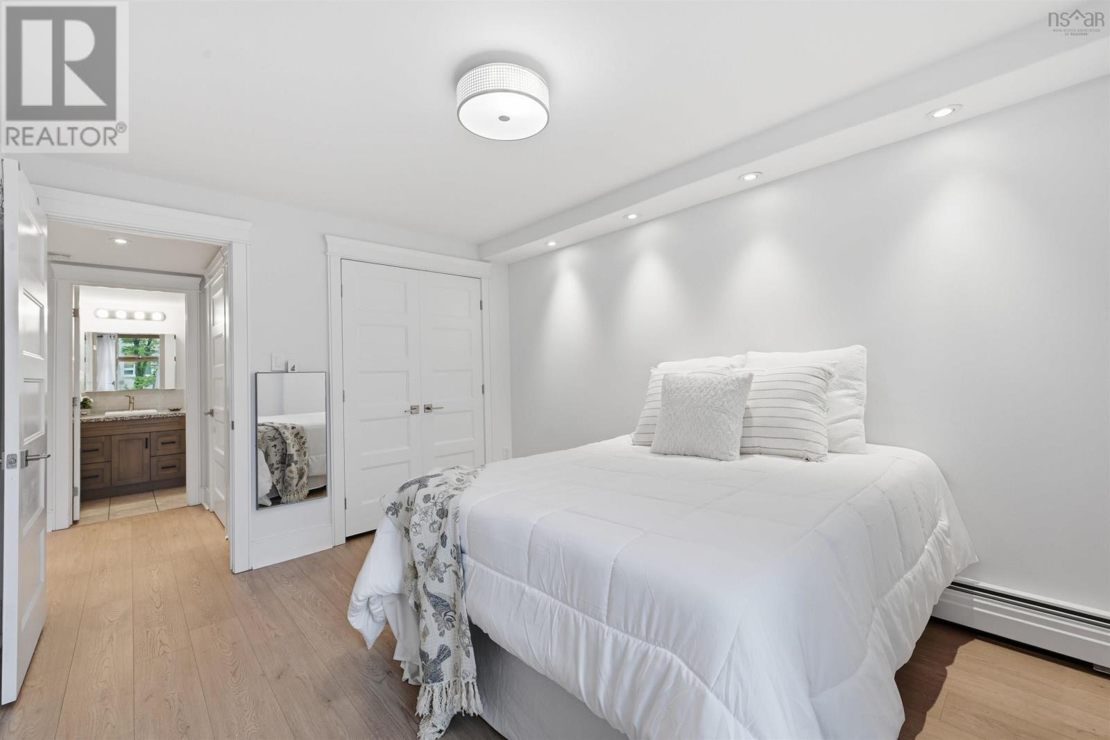 #402 6369 Coburg Road - 22