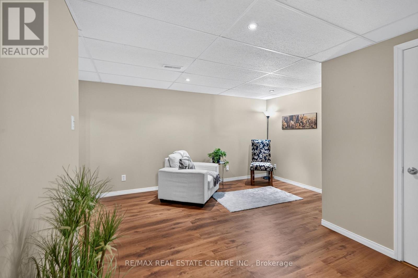 #62 180 MARKSAM ROAD - 23