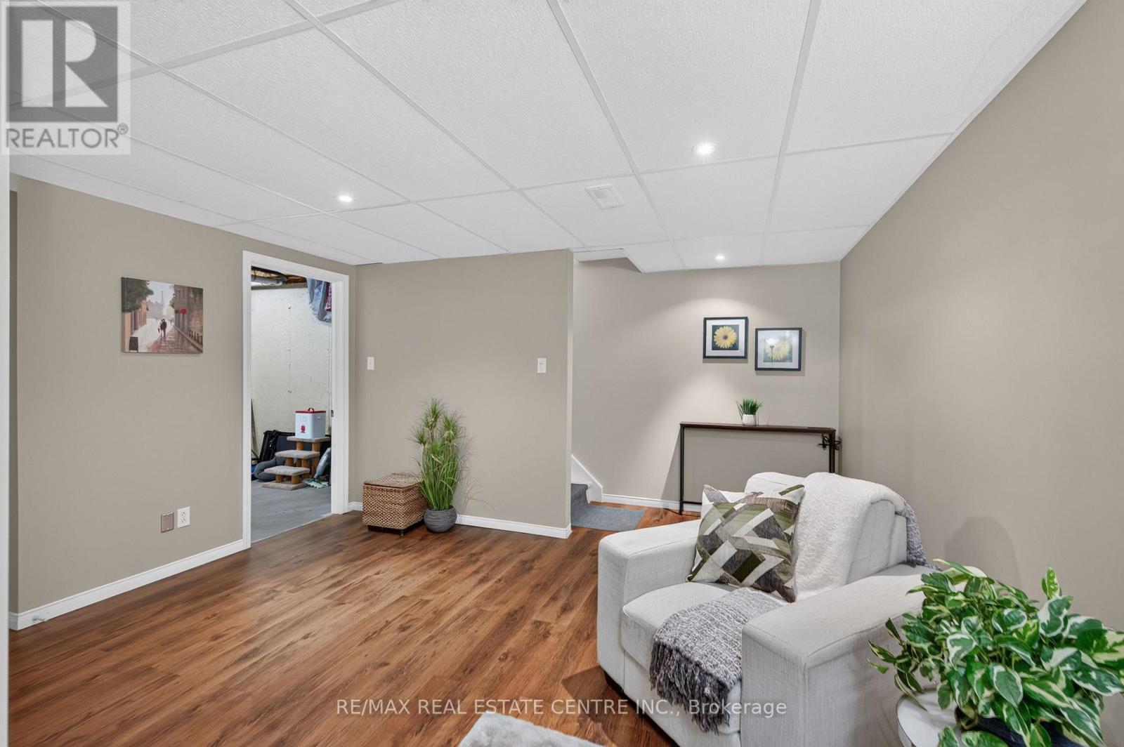 #62 180 MARKSAM ROAD - 24