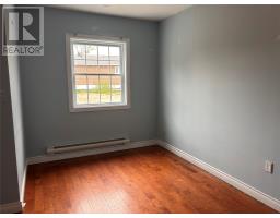 6 Montague Road thumbnail 14