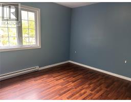 6 Montague Road thumbnail 18