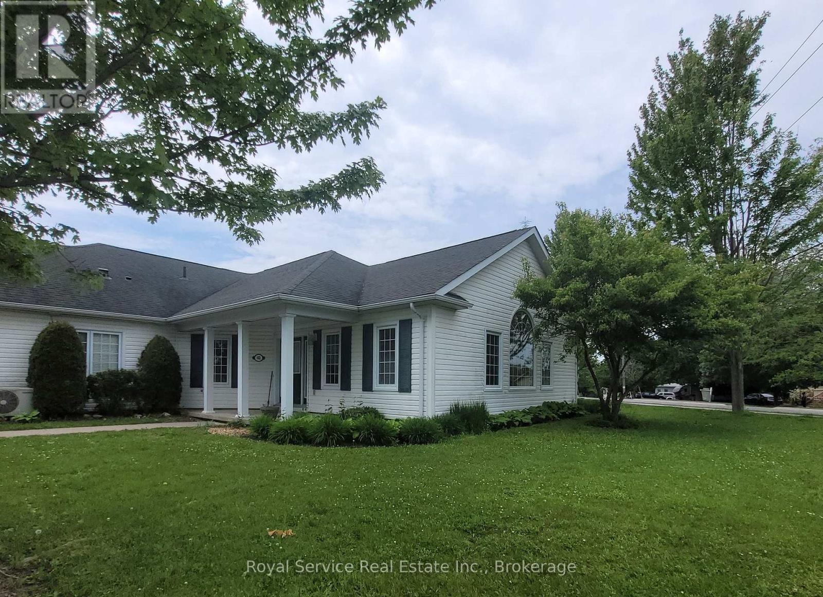 #102 325 DENSMORE ROAD - Image 13