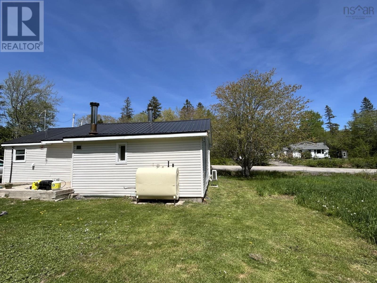 1691 Greenfield Road - 5