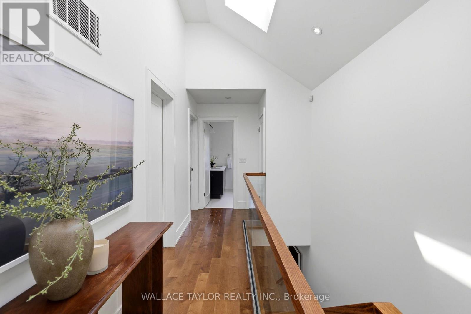76 ASH CRESCENT - 12