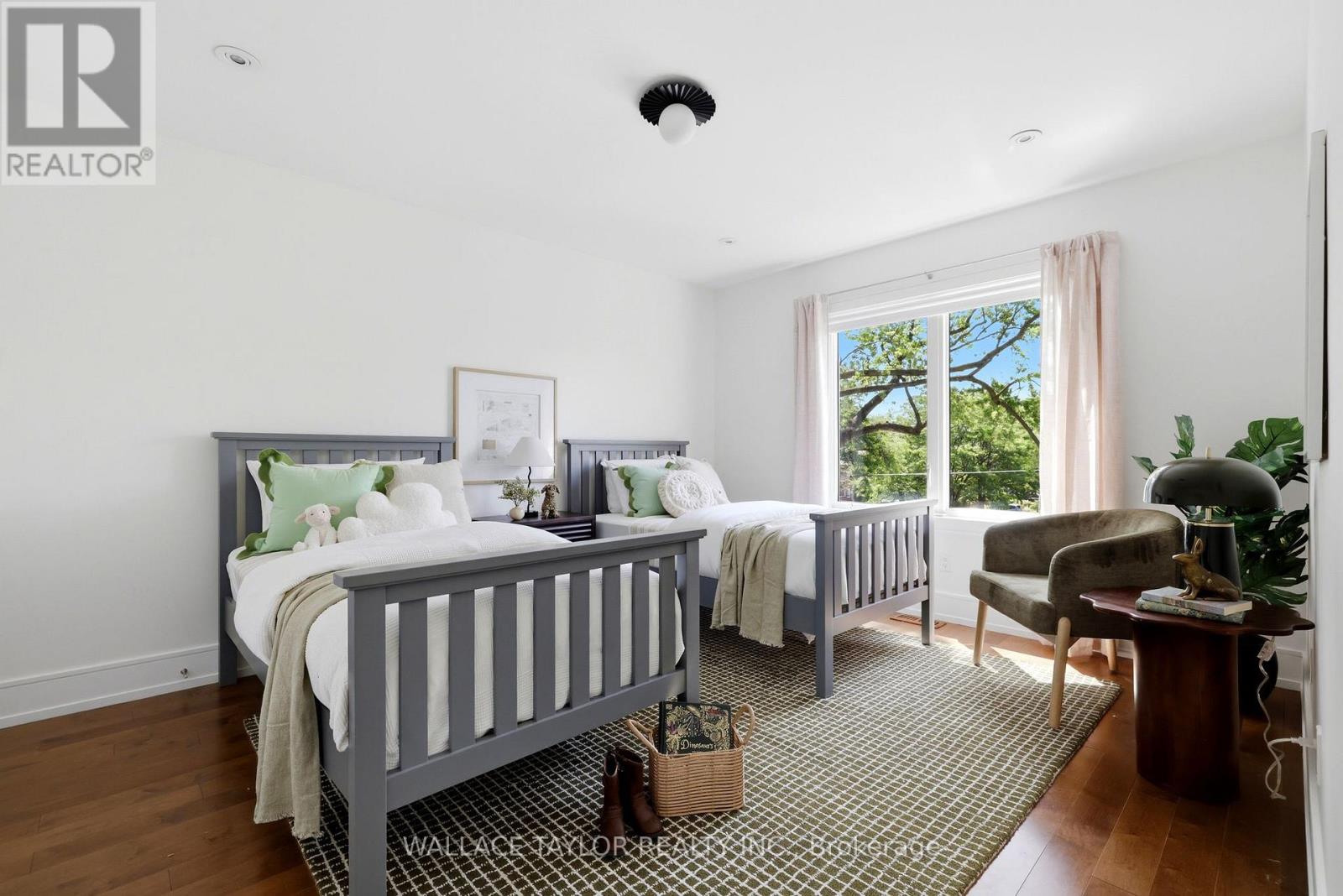76 ASH CRESCENT - 15