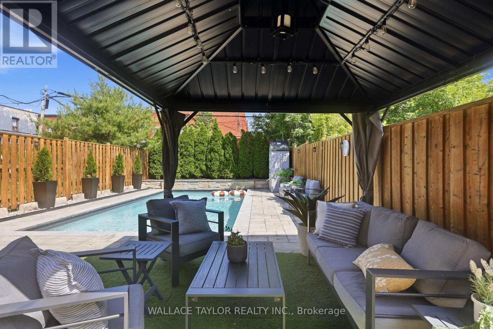 76 ASH CRESCENT - 27