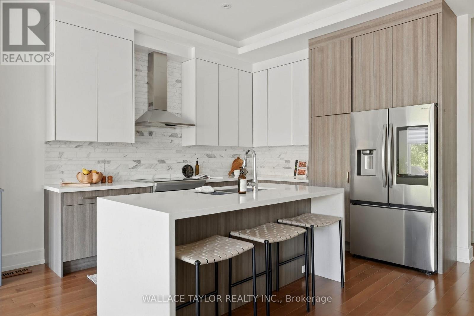 76 ASH CRESCENT - 5