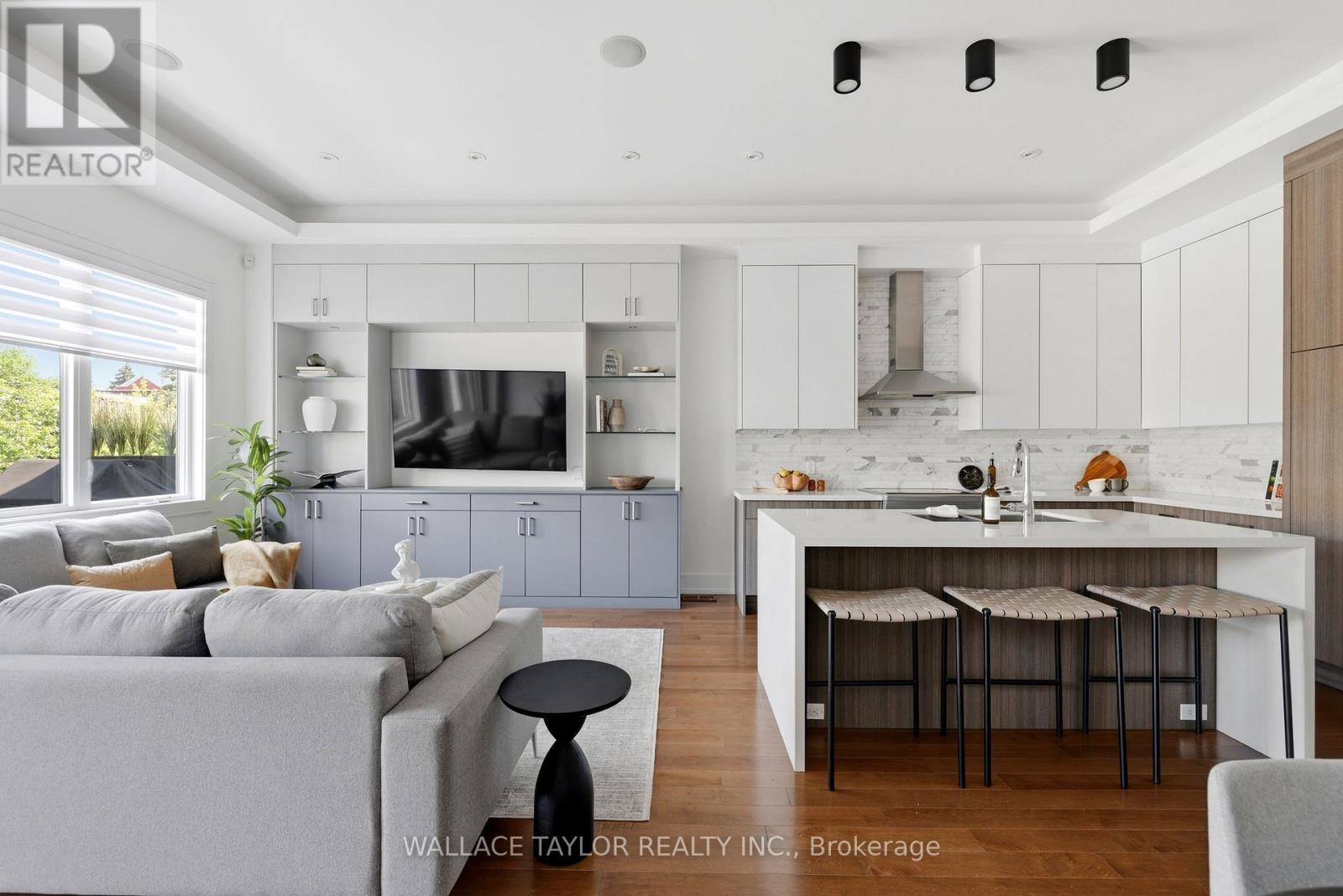 76 ASH CRESCENT - 7