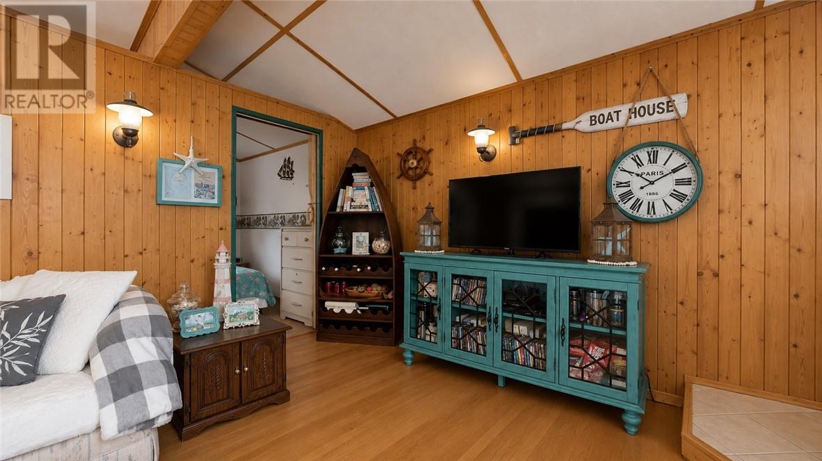 692 Old Village Rd. - Image 29