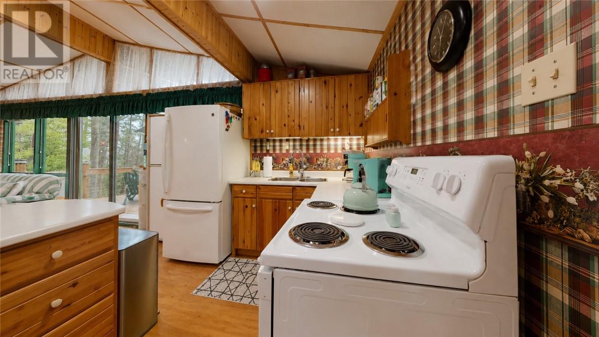 692 Old Village Rd. - 36