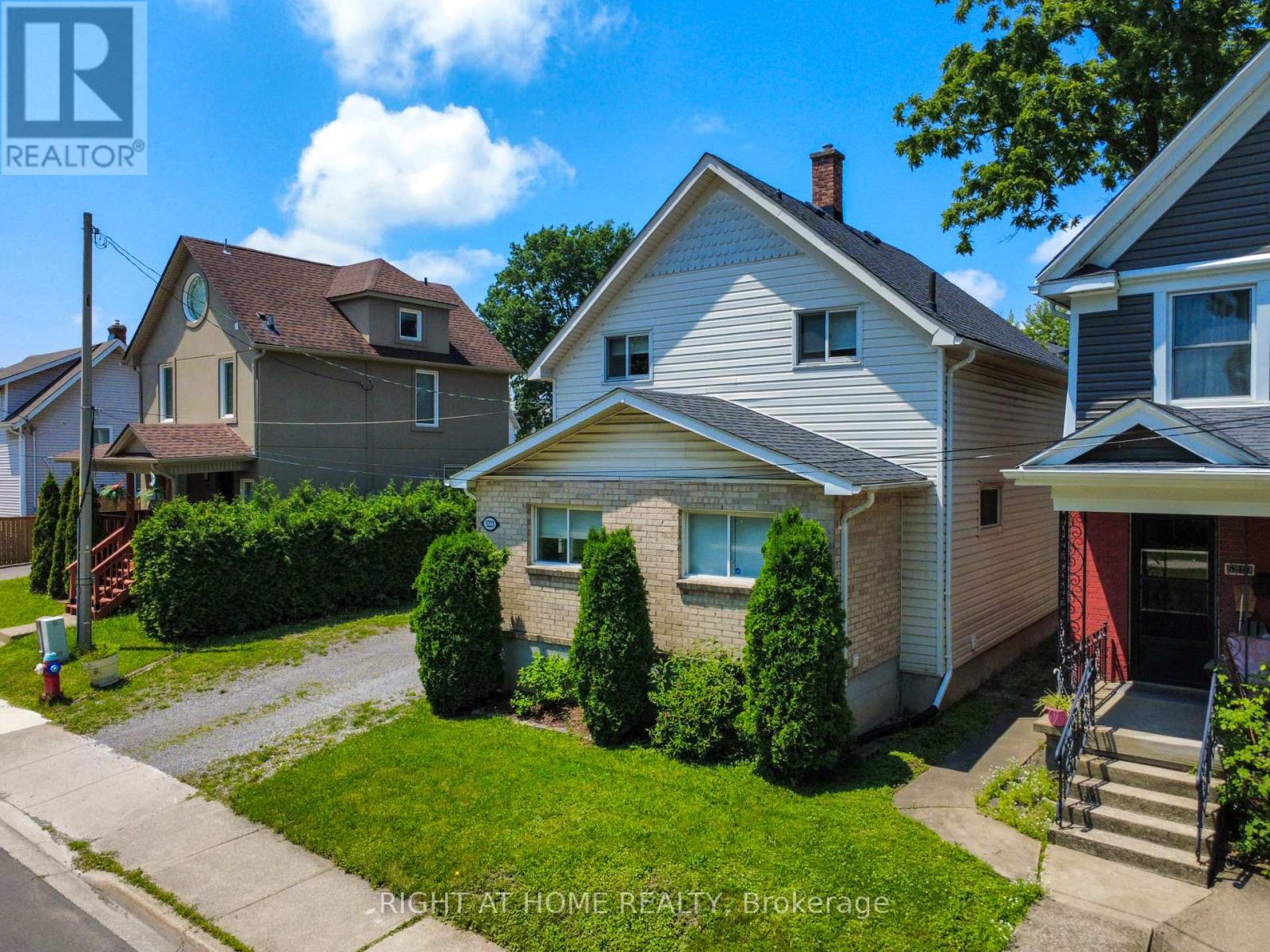 5223 PALMER AVENUE - 3