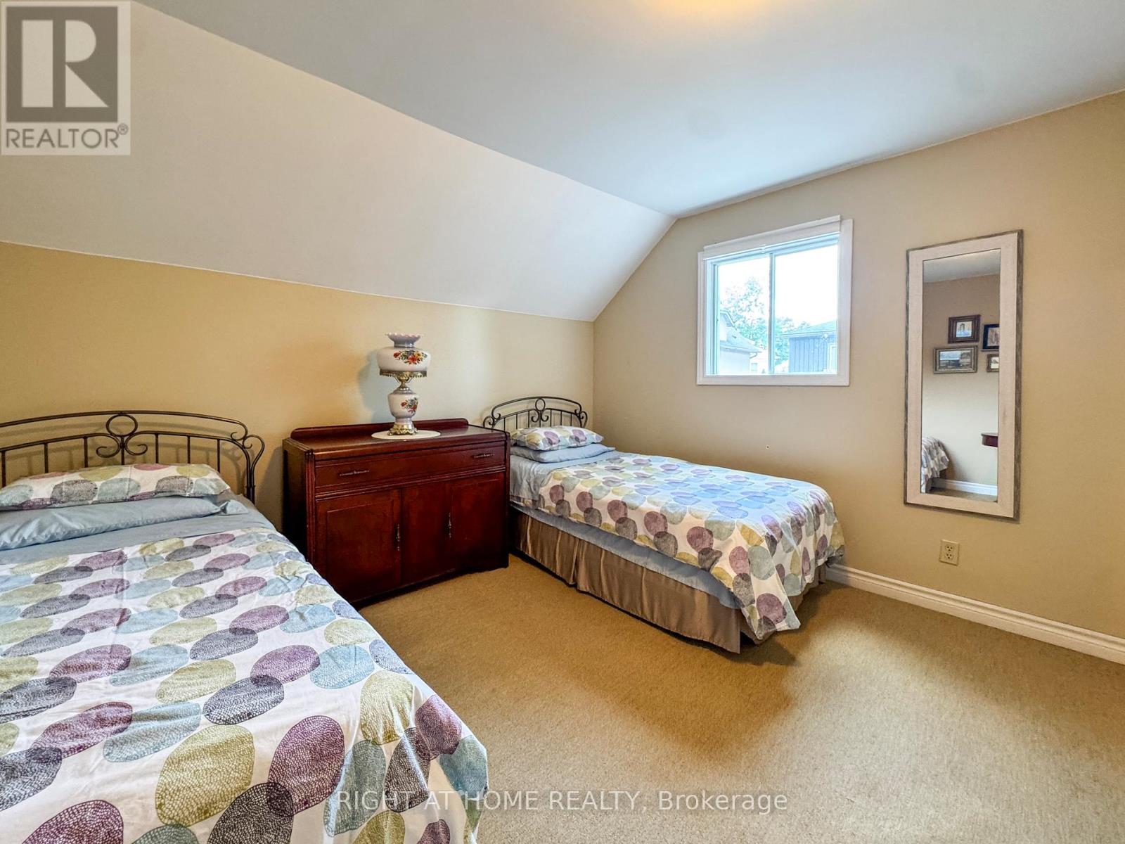 5223 PALMER AVENUE - 34