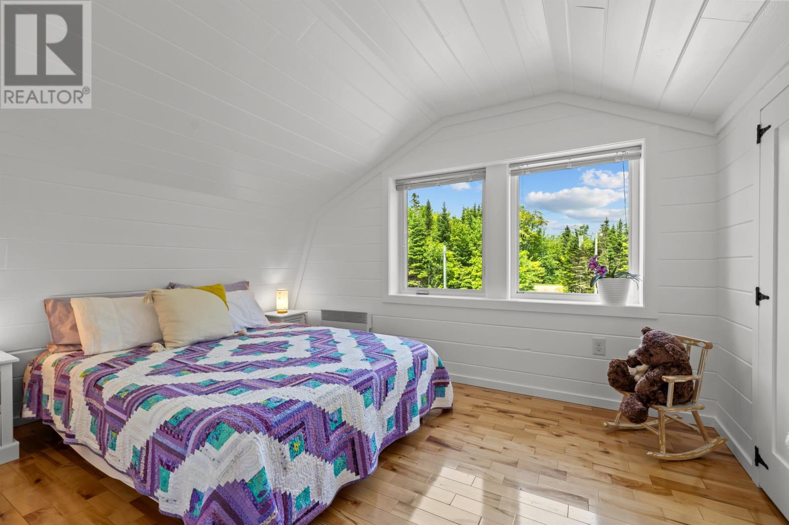 555 St Charles Road - Image 23