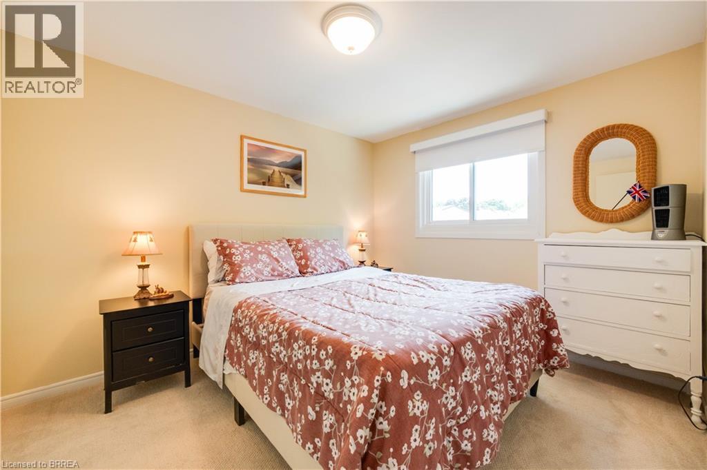 60 WOODLAWN Avenue - 27