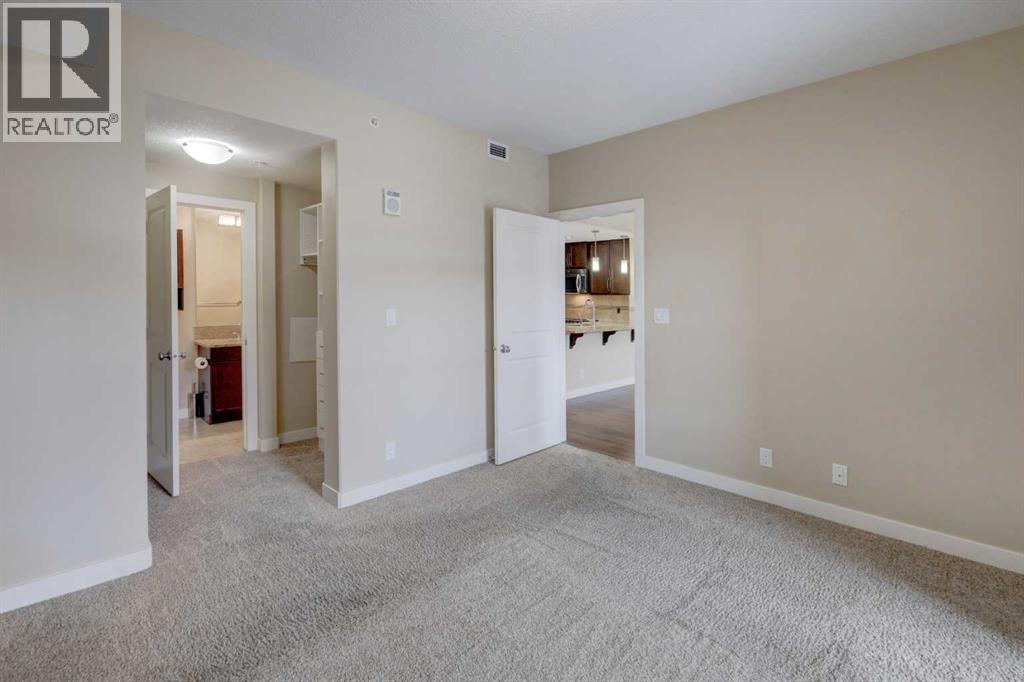 #206 16 Varsity Estates Circle NW - 17