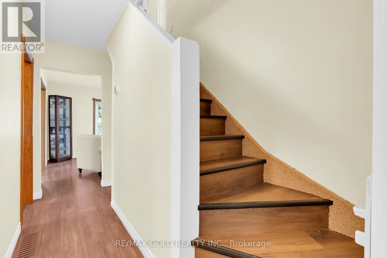 213 MASON BOULEVARD - 20