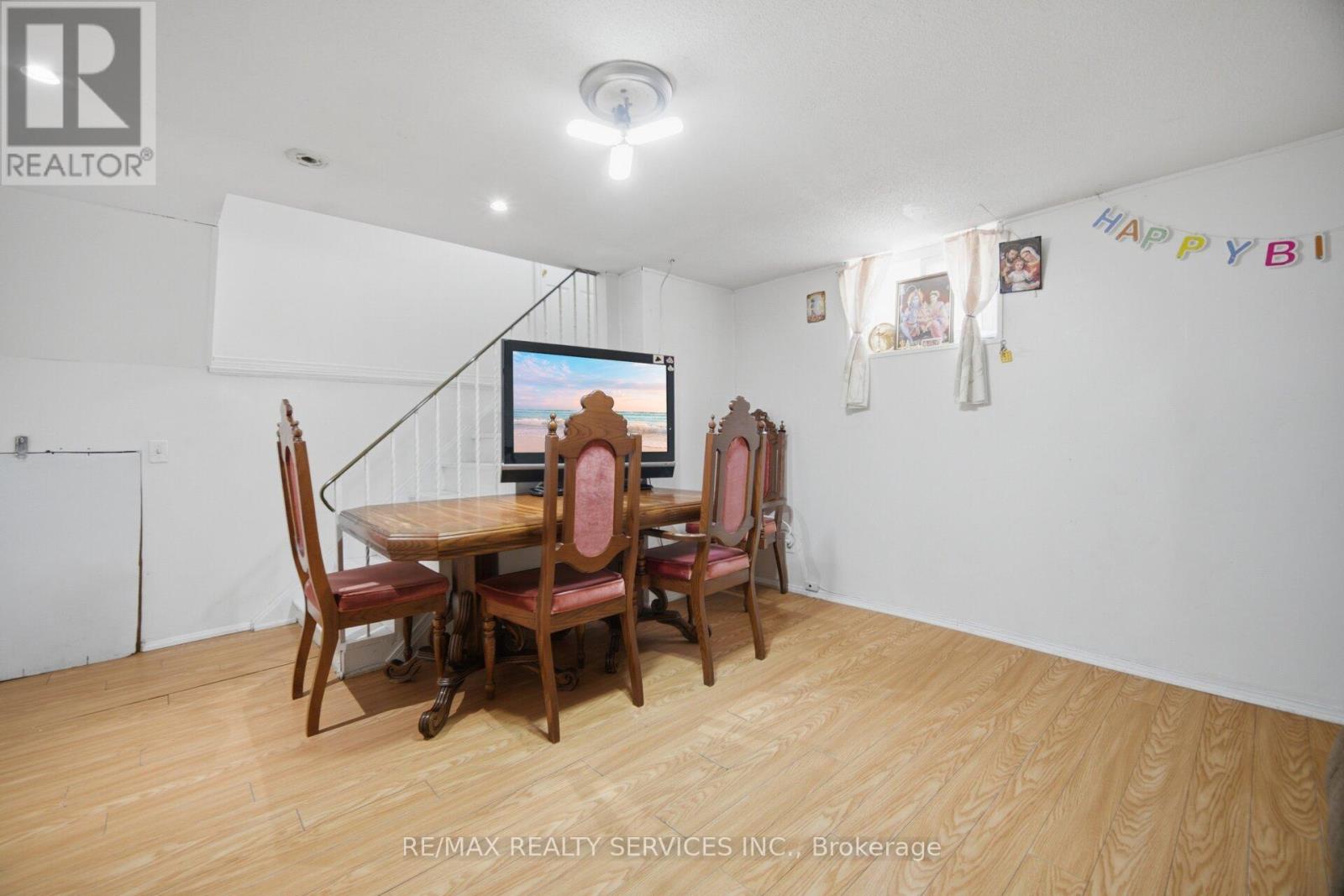 7493 NETHERWOOD ROAD - 34