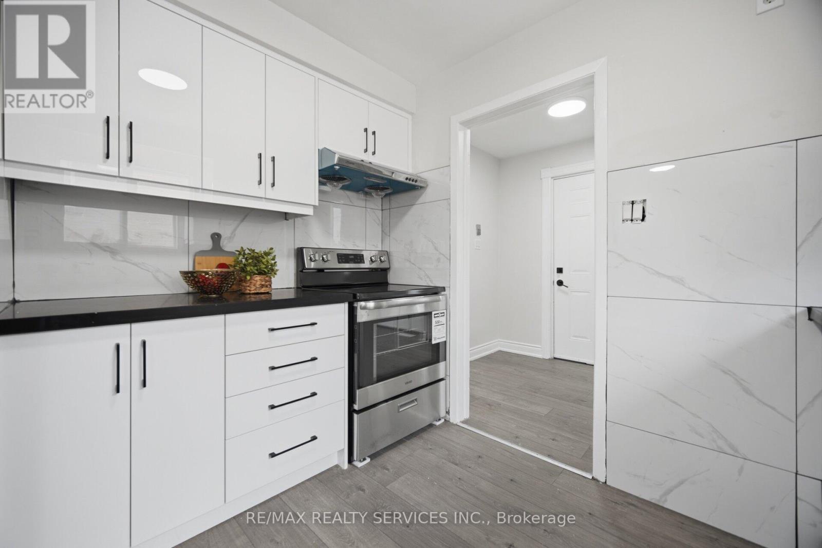 7493 NETHERWOOD ROAD - 15