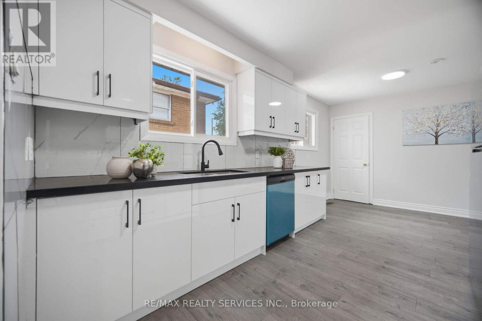 7493 NETHERWOOD ROAD - 17