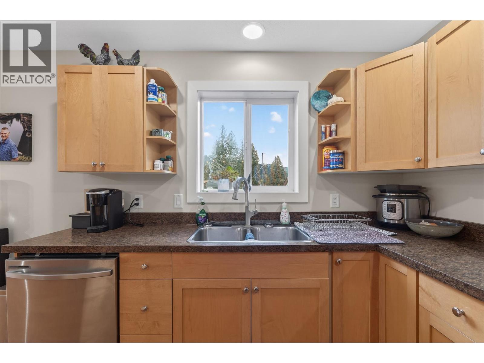 120 Kootenay Avenue - 11