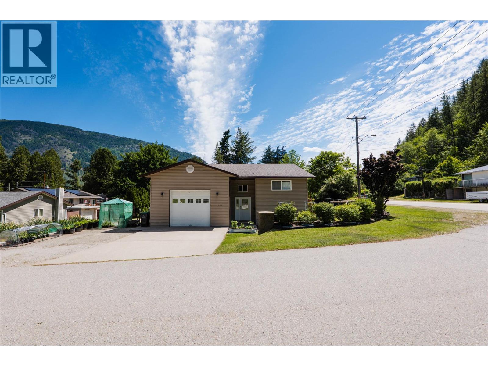 120 Kootenay Avenue - 44