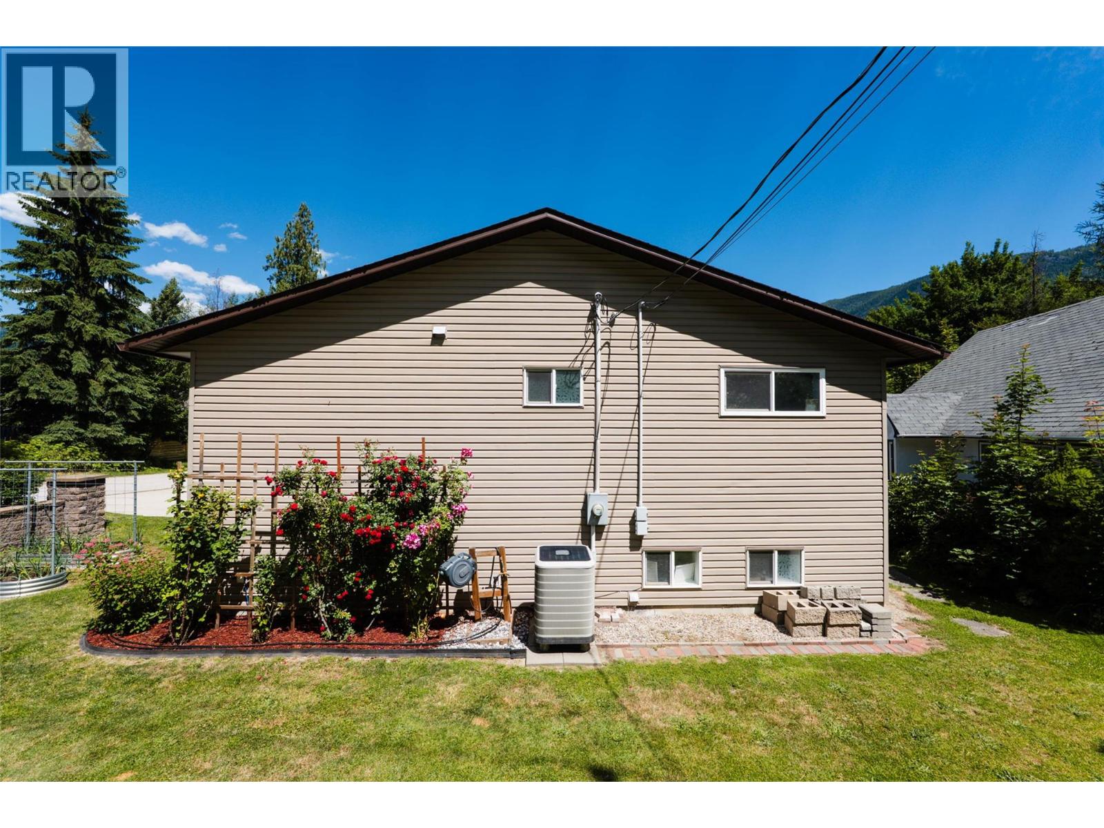 120 Kootenay Avenue - 65