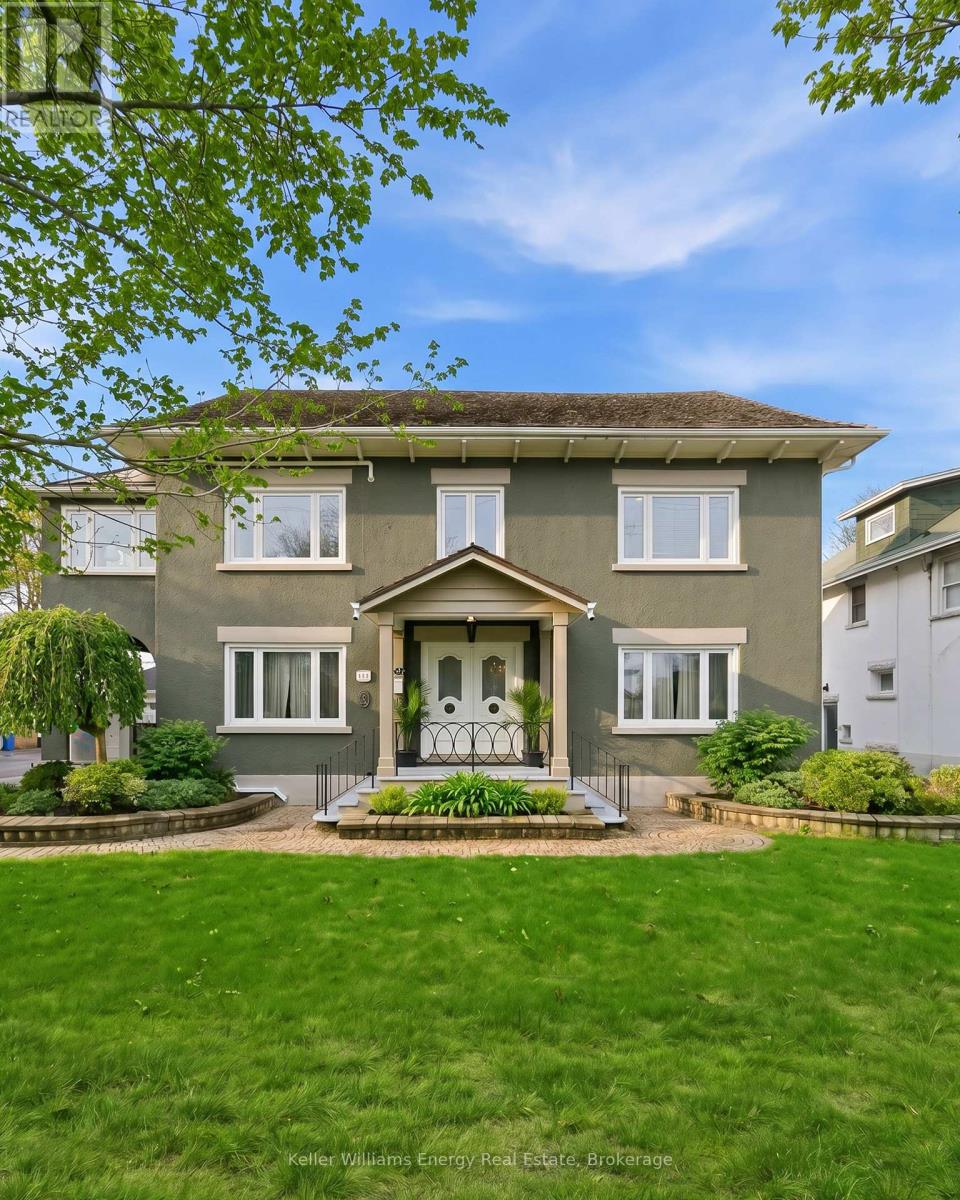 452 SIMCOE STREET N - 2