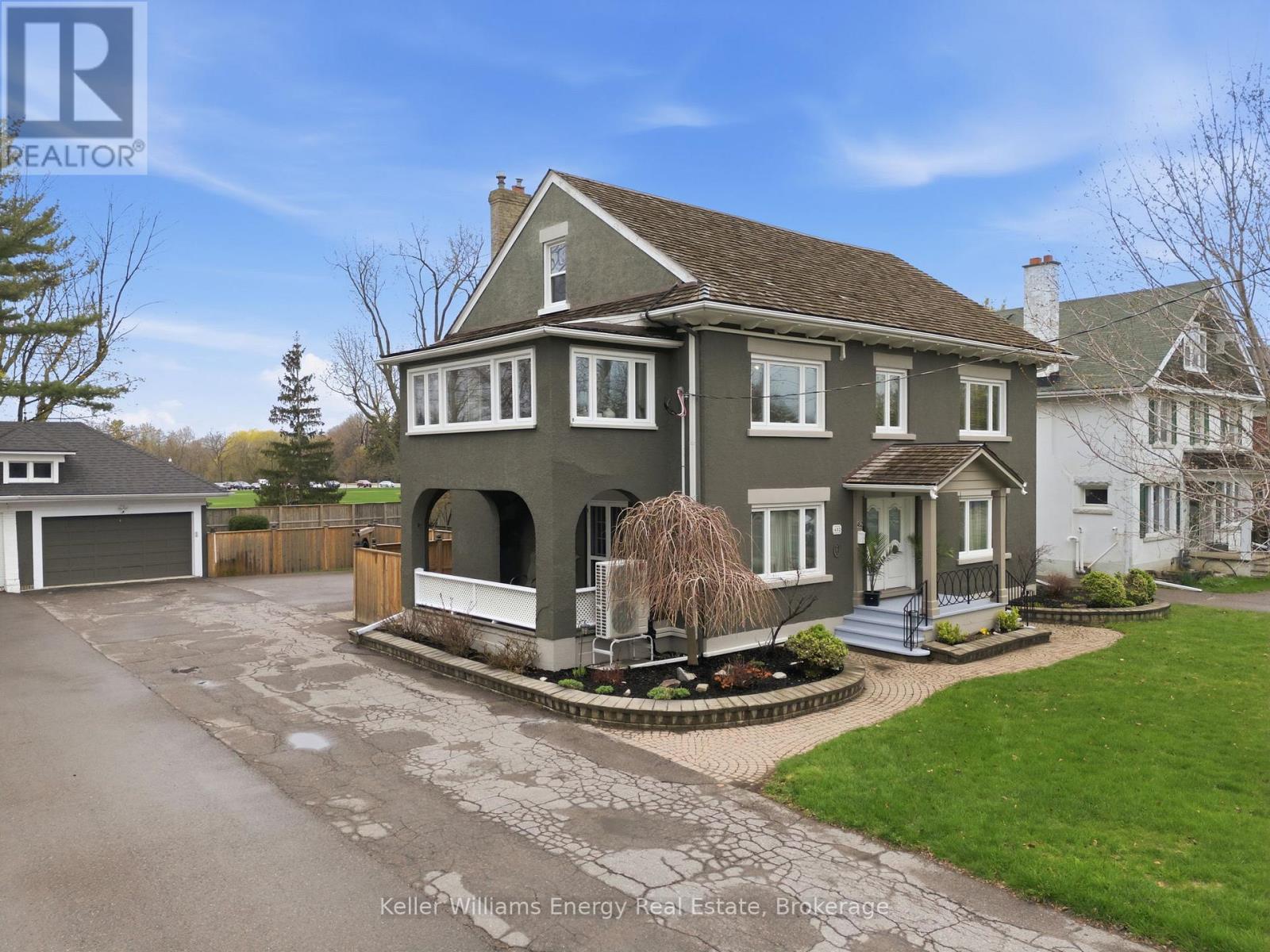 452 SIMCOE STREET N - 46