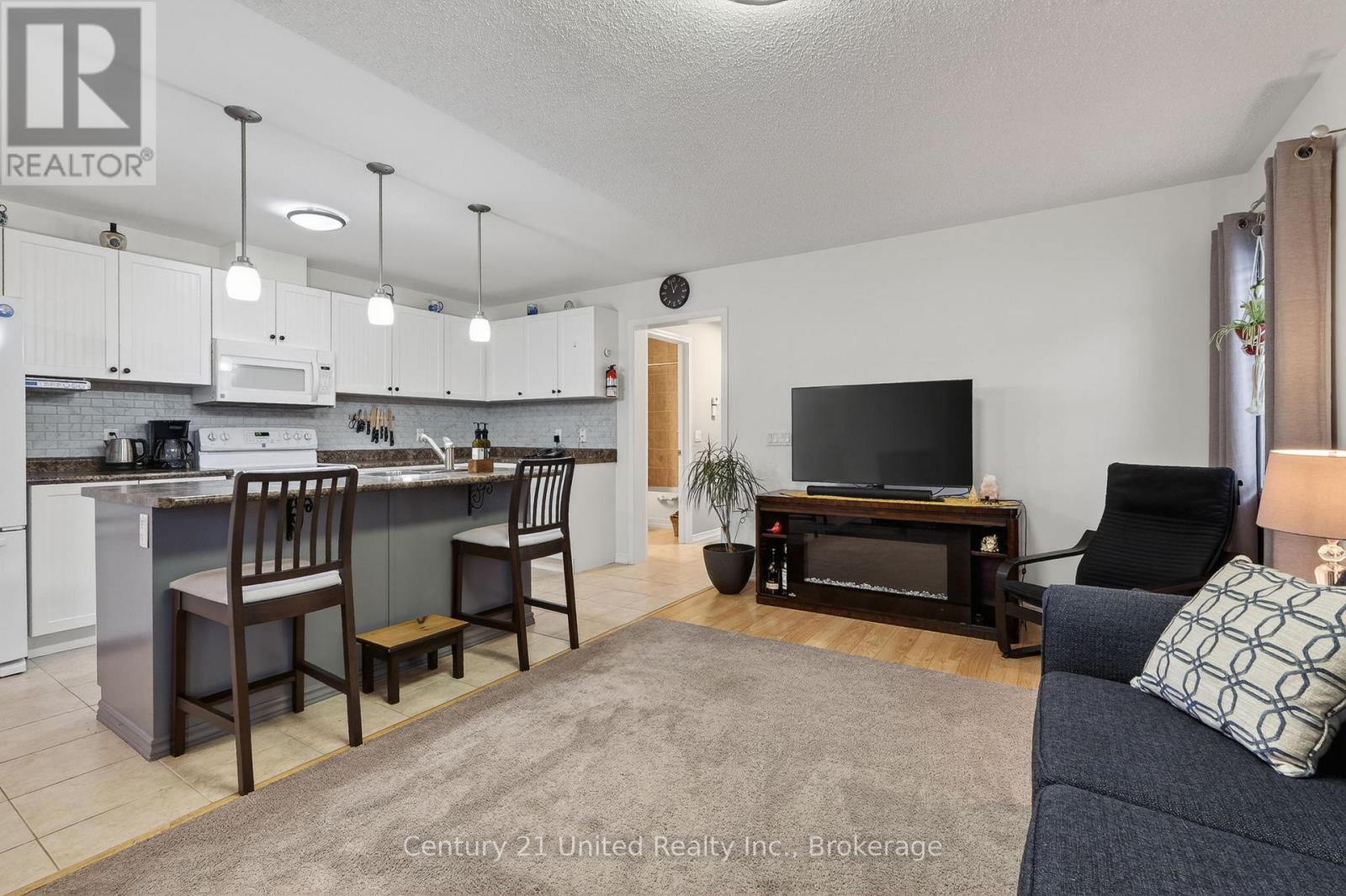 832 LESLIE STREET - 10