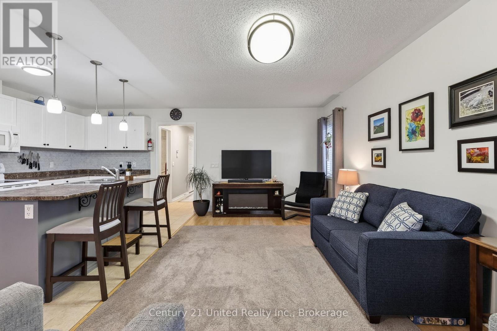 832 LESLIE STREET - 11