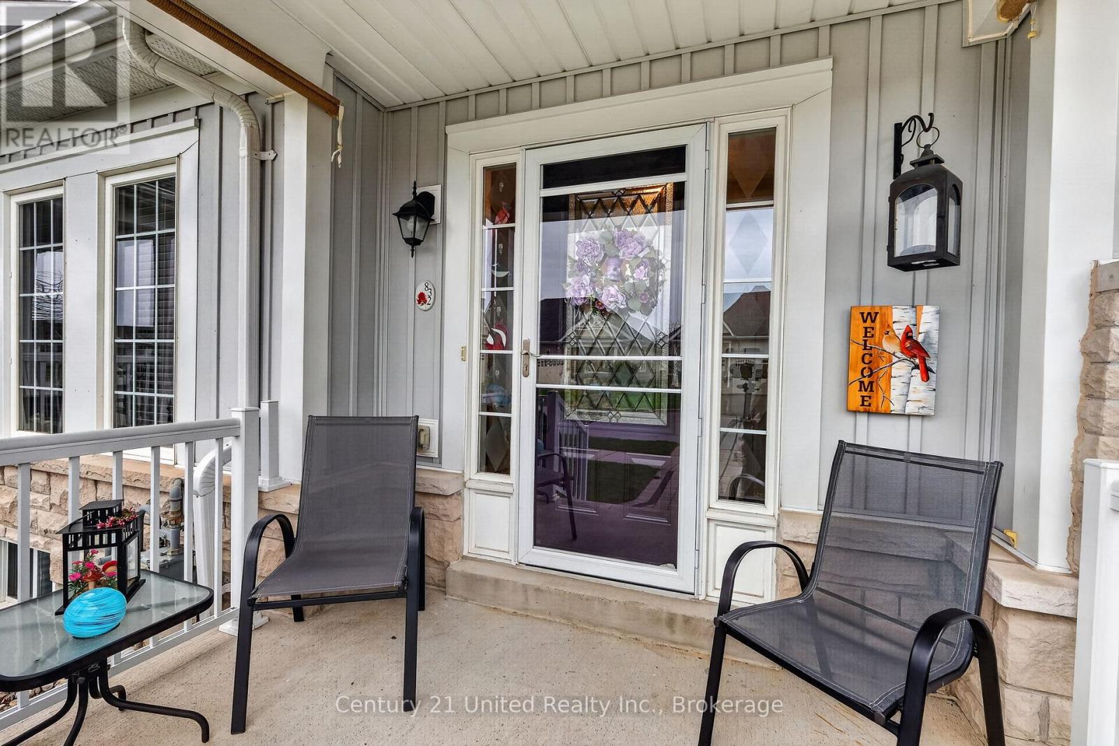 832 LESLIE STREET - 2