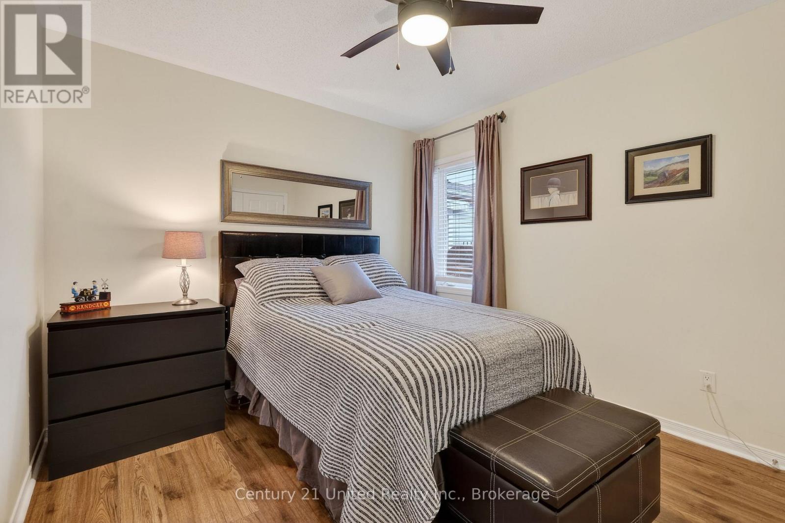 832 LESLIE STREET - 22