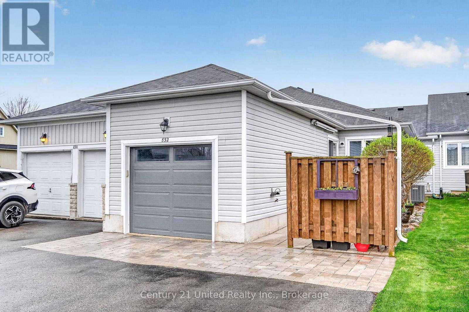 832 LESLIE STREET - 34