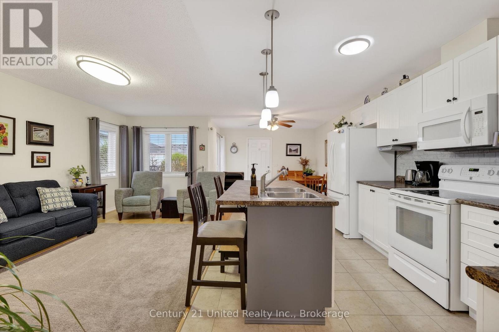 832 LESLIE STREET - 4