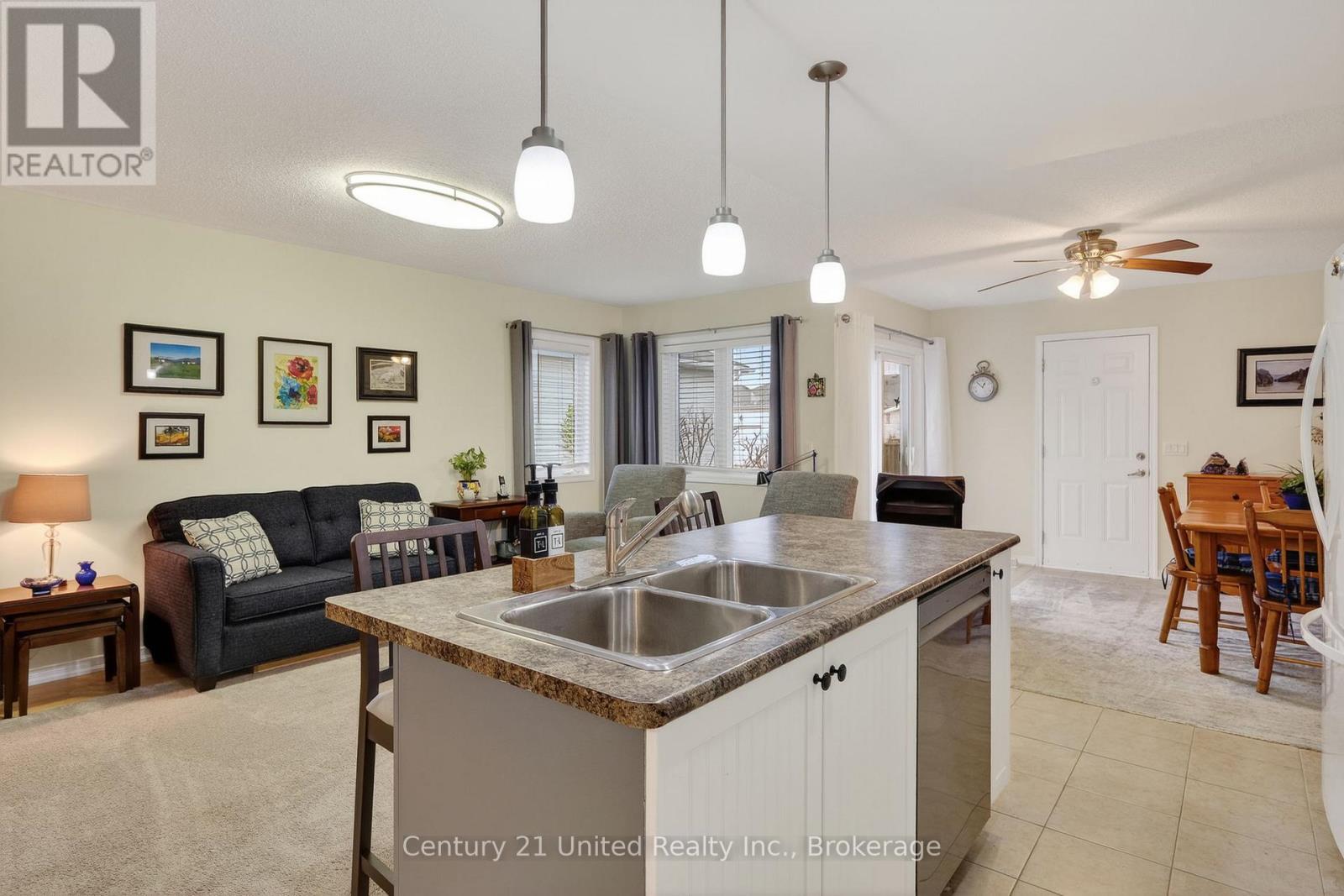 832 LESLIE STREET - 7