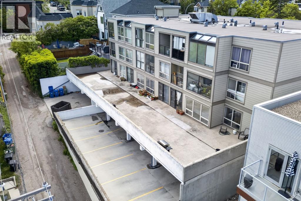 #208 2130 17 Street SW - 17
