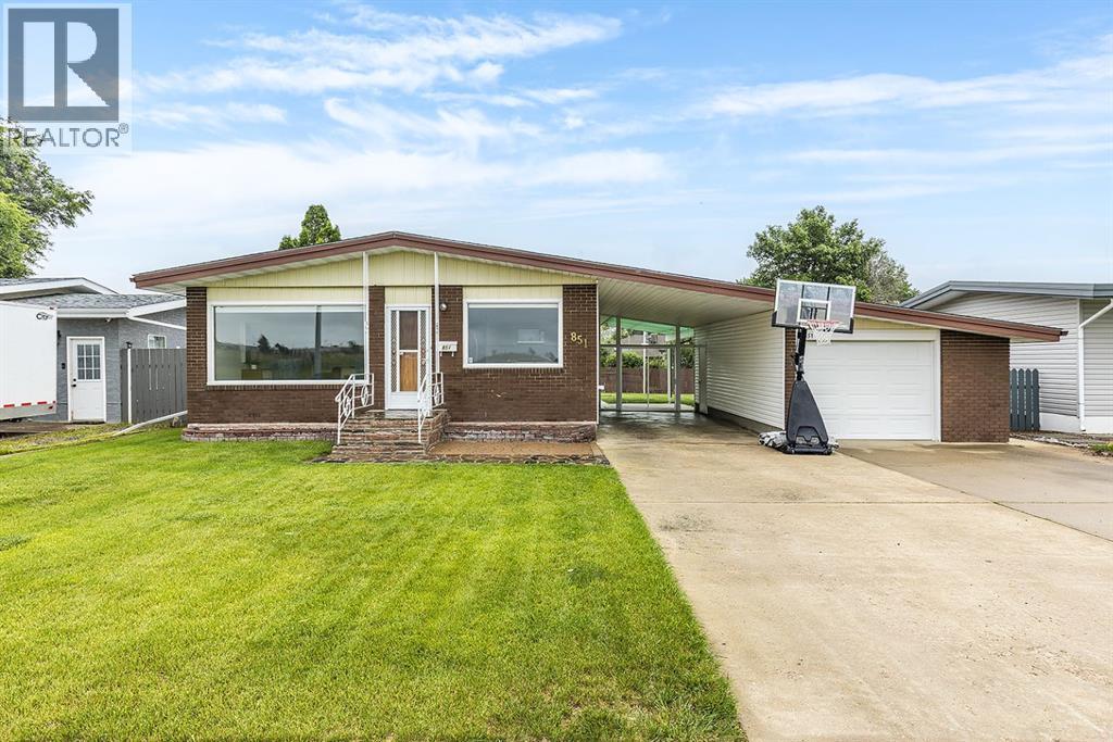 851 Mccutcheon Drive NW - 1