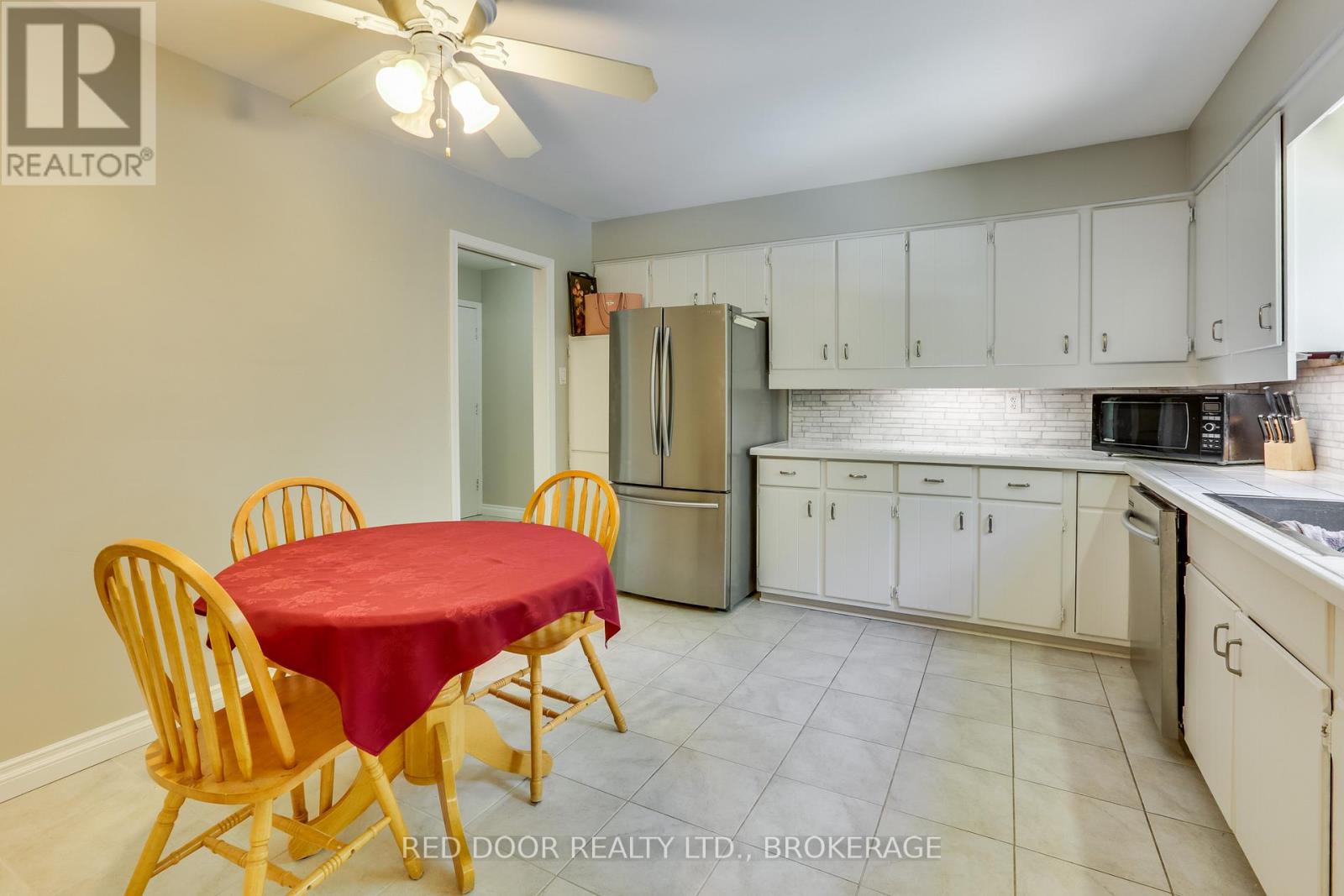 79 GREENBRIER CRESCENT - 13